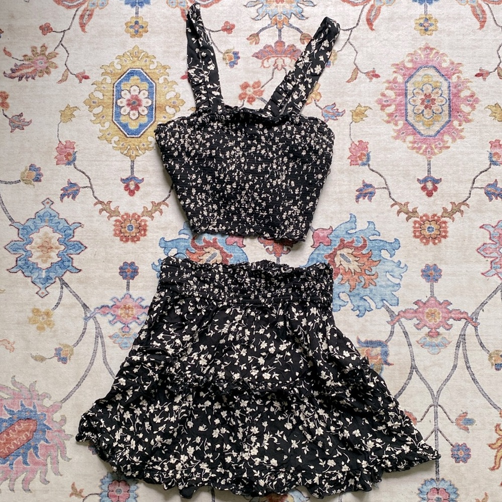 Jabra two-piece matching skirt and tank top set
